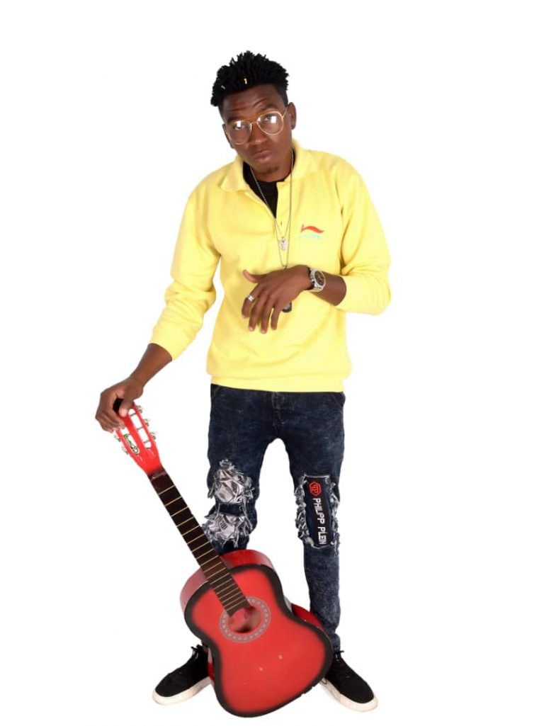 Slam Gee Apologies to his fans for not dropping the album.