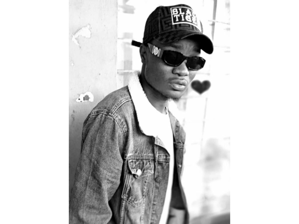 Cent S Umwana Wamutelembani Ft Jayzan - Starta